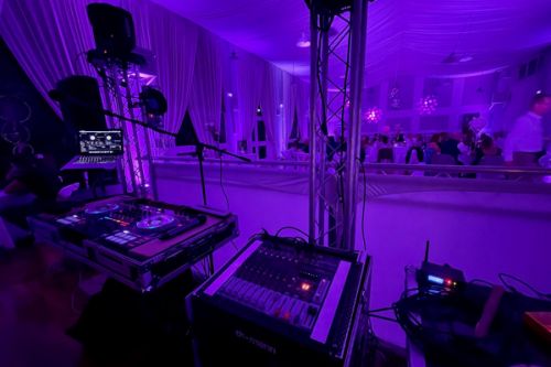 Soirée d’entreprise – prestation DJ et sonorisation